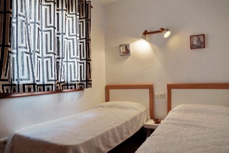 3 soveværelse Semi-Rækkehus til leje i Denia med swimmingpool garage - € 1.400 (Ref: 9272053)