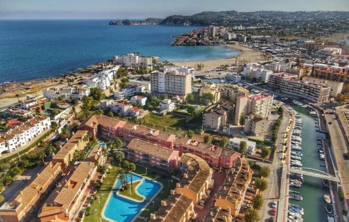 4 soverom Hus til salgs i Javea / Xabia med svømmebasseng garasje - € 650 000 (Ref: 9306286)