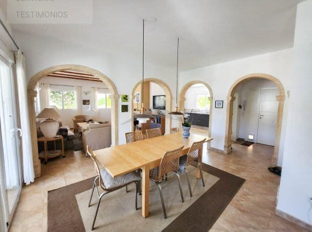 Chalet de 4 habitaciones en Moraira en venta con piscina garaje - 850.000 € (Ref: 9355459)