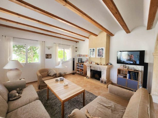 Chalet de 4 habitaciones en Moraira en venta con piscina garaje - 850.000 € (Ref: 9355459)