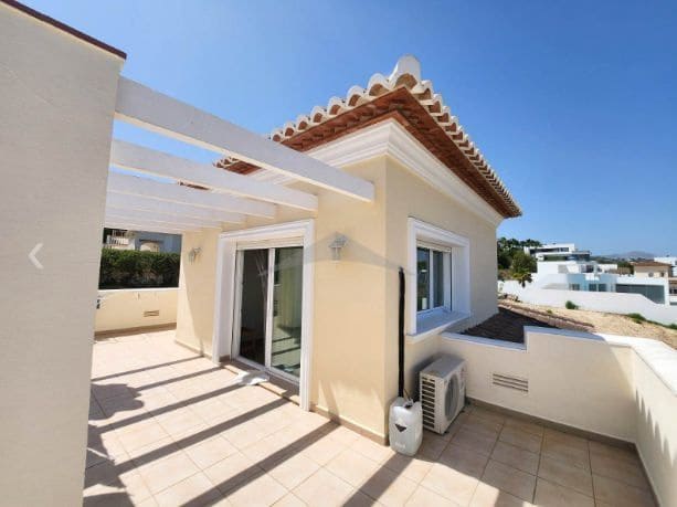 Chalet de 4 habitaciones en Moraira en venta con piscina garaje - 850.000 € (Ref: 9355459)