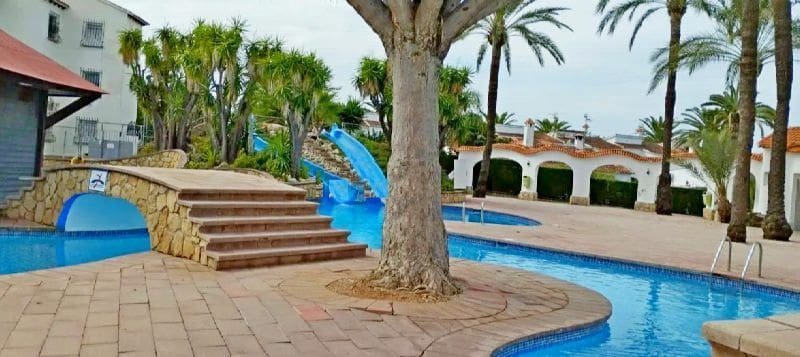 3 camera da letto Villetta Bifamiliare in vendita in Denia con piscina garage - 320.000 € (Rif: 9361892)