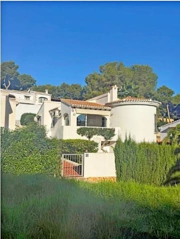 Chalet de 4 habitaciones en Moraira, Teulada-Moraira en venta con piscina garaje - 495.000 € (Ref: 9361893)