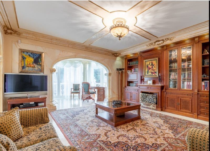 3 makuuhuone Huvila myytävänä paikassa Adsubia mukana uima-altaan 
autotalli - 1 500 000 € (Ref: 9366923)