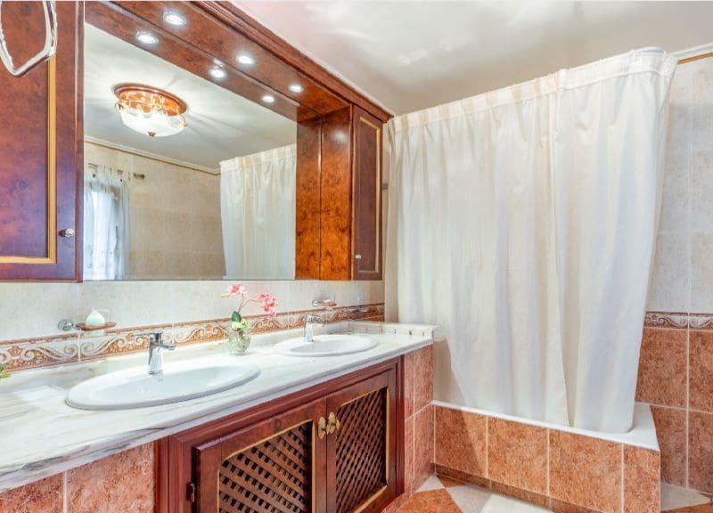 3 sypialnia Willa na sprzedaż w Adsubia z basenem garażem - 850 000 € (Ref: 9366924)