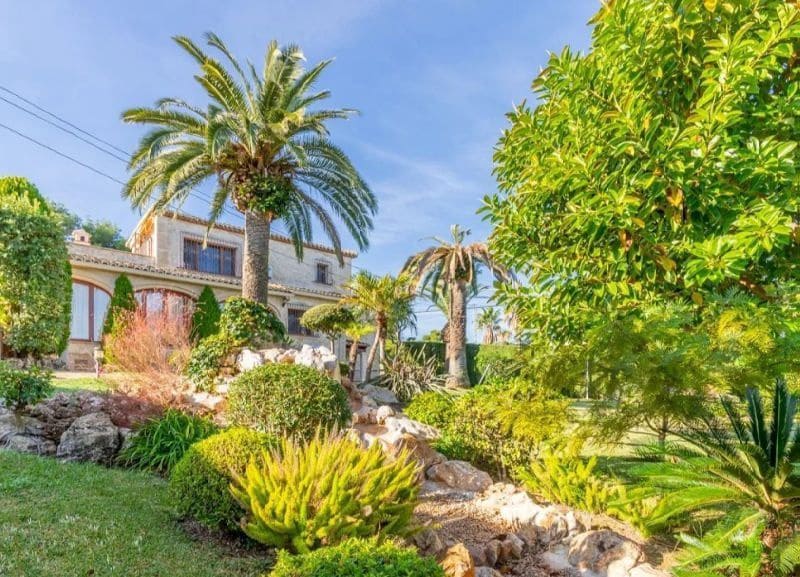 3 sypialnia Willa na sprzedaż w Adsubia z basenem garażem - 850 000 € (Ref: 9366924)