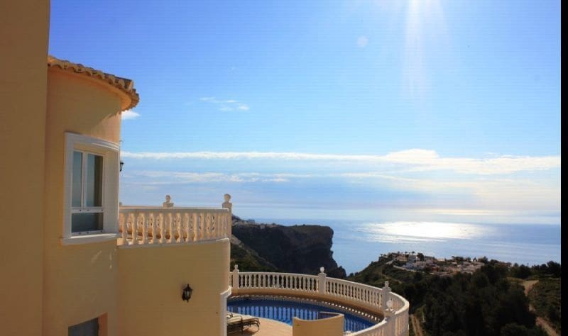 3 sypialnia Willa na sprzedaż w Cumbre del Sol z basenem garażem - 724 000 € (Ref: 9366925)