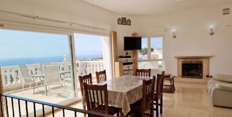 3 sypialnia Willa na sprzedaż w Cumbre del Sol z basenem garażem - 724 000 € (Ref: 9366925)