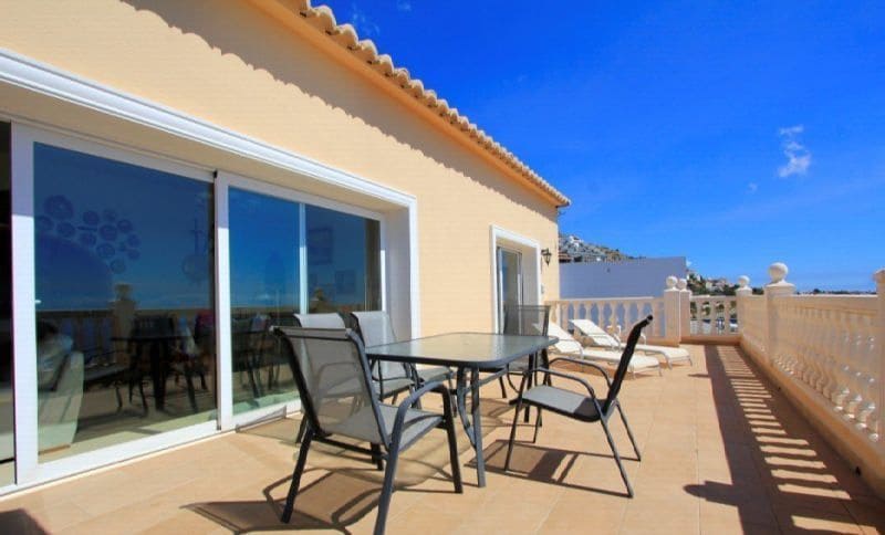 3 sypialnia Willa na sprzedaż w Cumbre del Sol z basenem garażem - 724 000 € (Ref: 9366925)