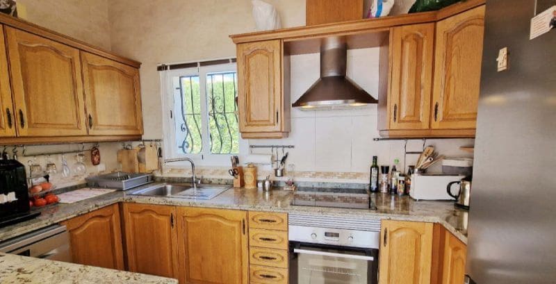 3 sypialnia Willa na sprzedaż w Cumbre del Sol z basenem garażem - 724 000 € (Ref: 9366925)