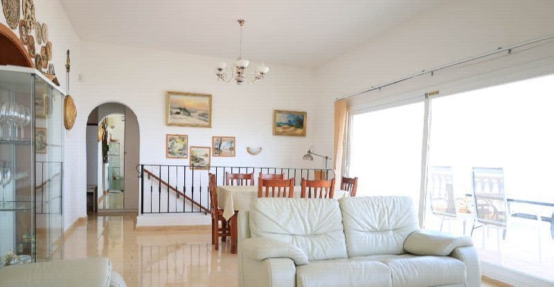 3 sypialnia Willa na sprzedaż w Cumbre del Sol z basenem garażem - 724 000 € (Ref: 9366925)