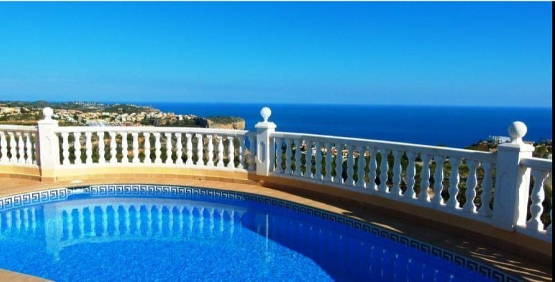 3 sypialnia Willa na sprzedaż w Cumbre del Sol z basenem garażem - 724 000 € (Ref: 9366925)