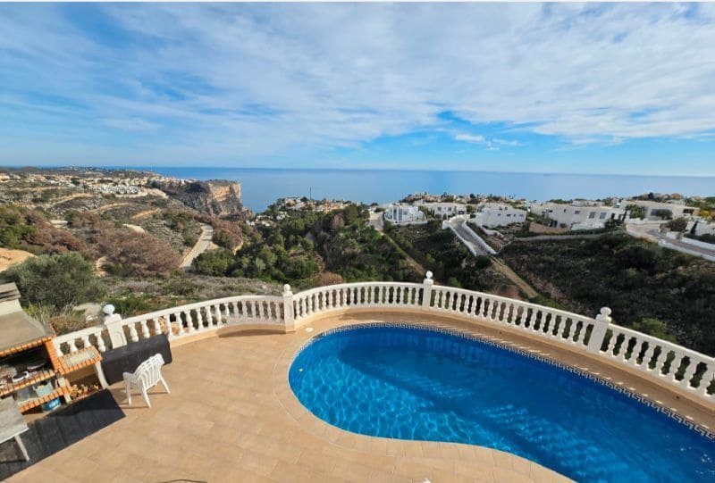 3 sypialnia Willa na sprzedaż w Cumbre del Sol z basenem garażem - 724 000 € (Ref: 9366925)