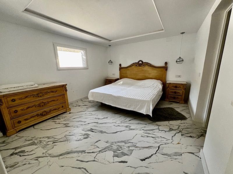 5 bedroom Villa for sale in Calpe / Calp with pool garage - € 749,000 (Ref: 9378687)