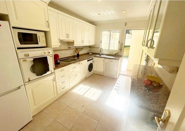 6 slaapkamer Villa te koop in Javea / Xabia met zwembad garage - € 785.000 (Ref: 9392135)