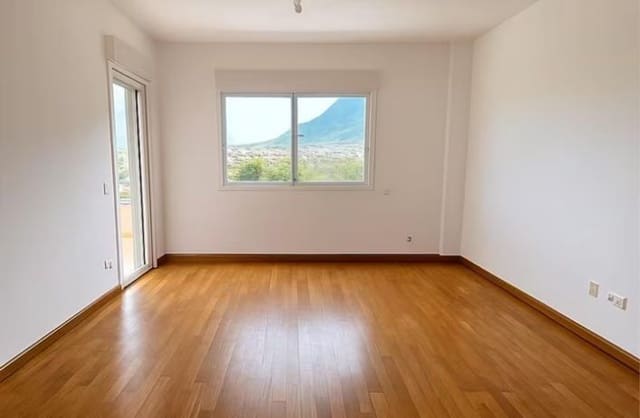 3 slaapkamer Flat te koop in El Puerto, Dénia - € 271.000 (Ref: 9395696)