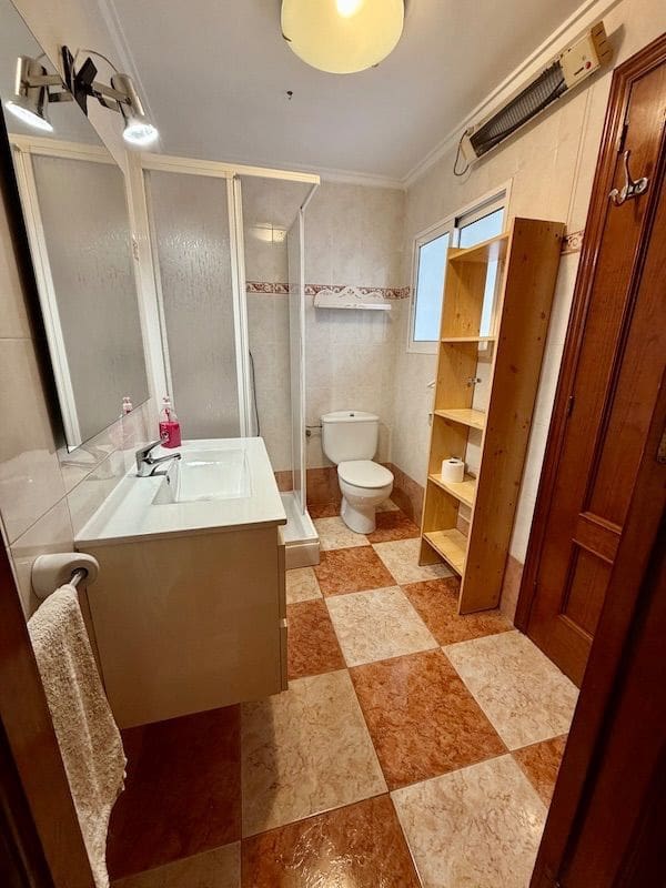 6 bedroom Townhouse for sale in Ondara - € 199,000 (Ref: 9410513)