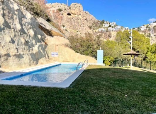 2 sypialnia Dom na sprzedaż w Altea z basenem garażem - 339 000 € (Ref: 9415392)
