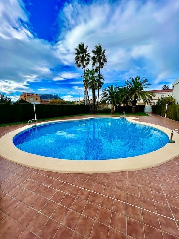 3 bedroom Semi-detached Villa for rent in Els Poblets with pool garage - € 1,300 (Ref: 9421826)