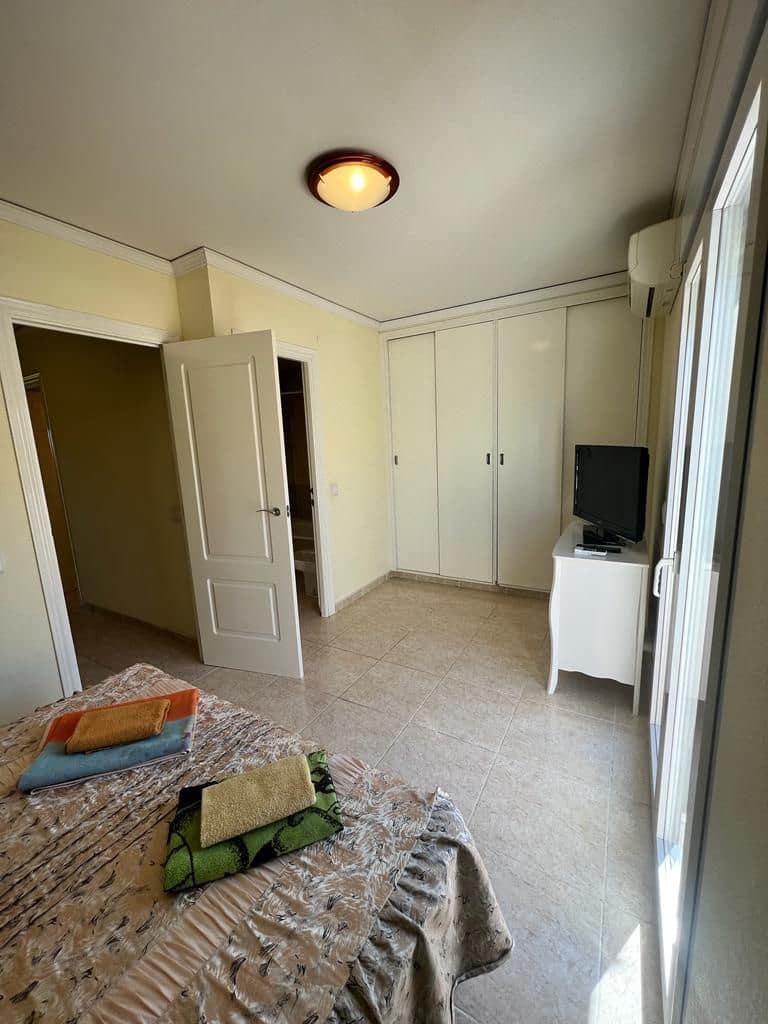 3 bedroom Semi-detached Villa for rent in Els Poblets with pool garage - € 1,300 (Ref: 9421826)