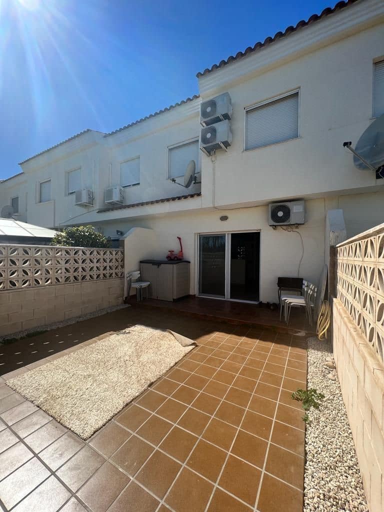 3 bedroom Semi-detached Villa for rent in Els Poblets with pool garage - € 1,300 (Ref: 9421826)