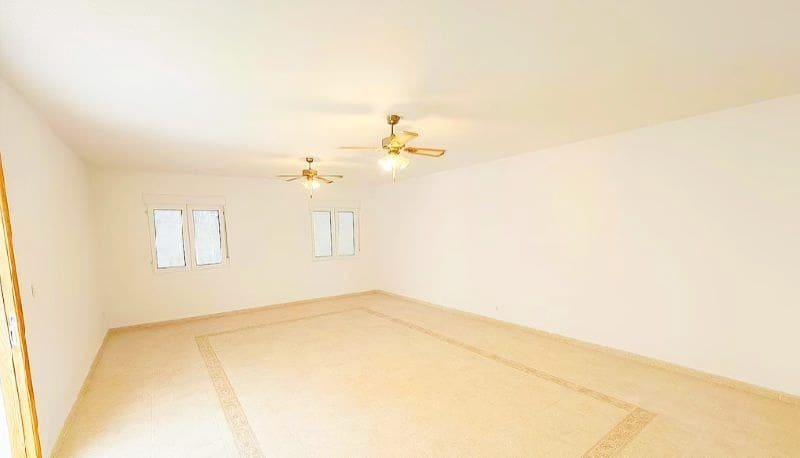 3 soverom Villa til salgs i La Sella med svømmebasseng garasje - € 785 000 (Ref: 9436936)