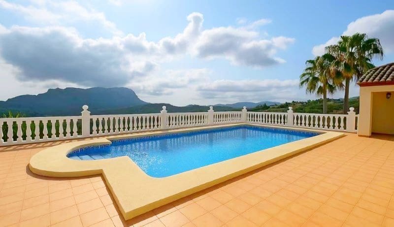 3 soverom Villa til salgs i La Sella med svømmebasseng garasje - € 785 000 (Ref: 9436936)