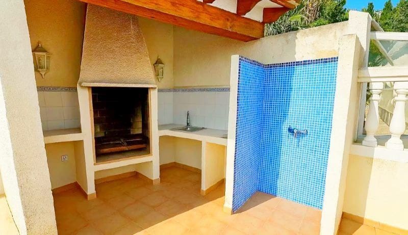 3 soverom Villa til salgs i La Sella med svømmebasseng garasje - € 785 000 (Ref: 9436936)