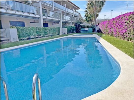 Apartamento de 3 habitaciones en Javea / Xàbia en venta con piscina garaje - 462.000 € (Ref: 9448564)