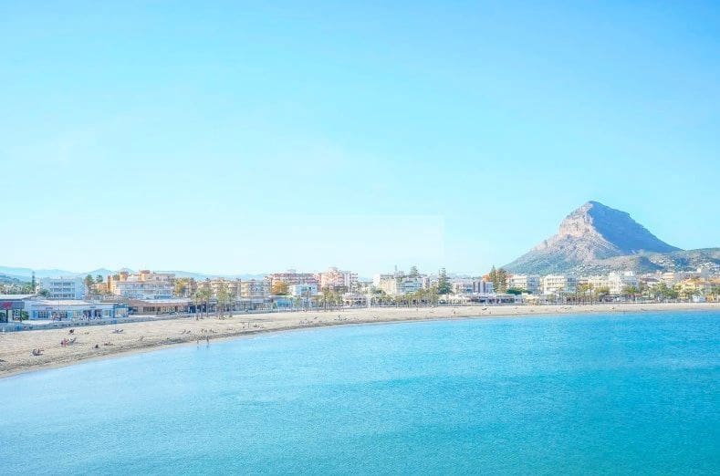 Apartamento de 3 habitaciones en Javea / Xàbia en venta con piscina garaje - 462.000 € (Ref: 9448564)
