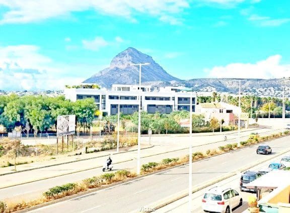 Apartamento de 2 habitaciones en Javea / Xàbia en venta con piscina garaje - 469.000 € (Ref: 9468092)