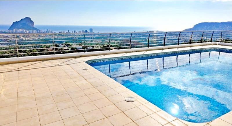 Chalet de 8 habitaciones en Calpe / Calp en venta con piscina garaje - 1.450.000 € (Ref: 9503812)