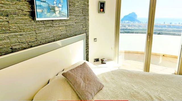 Chalet de 8 habitaciones en Calpe / Calp en venta con piscina garaje - 1.450.000 € (Ref: 9503812)