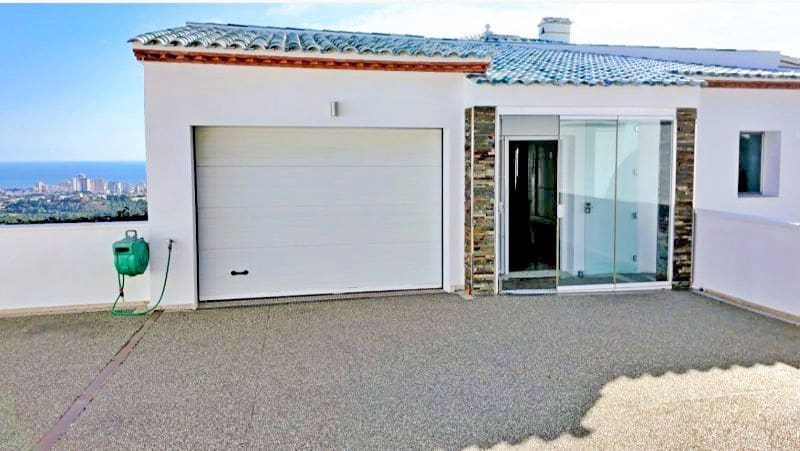Chalet de 8 habitaciones en Calpe / Calp en venta con piscina garaje - 1.450.000 € (Ref: 9503812)