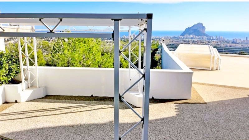 Chalet de 8 habitaciones en Calpe / Calp en venta con piscina garaje - 1.450.000 € (Ref: 9503812)