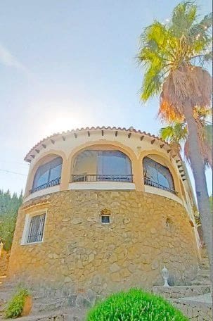 3 sypialnia Willa na sprzedaż w Dénia z basenem garażem - 625 000 € (Ref: 9511990)