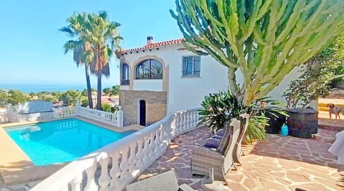 3 sypialnia Willa na sprzedaż w Denia z basenem garażem - 625 000 € (Ref: 9511990)