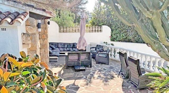 3 sypialnia Willa na sprzedaż w Dénia z basenem garażem - 625 000 € (Ref: 9511990)