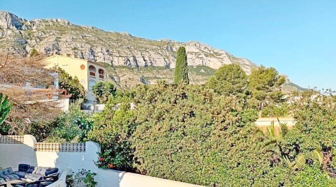 3 sypialnia Willa na sprzedaż w Denia z basenem garażem - 625 000 € (Ref: 9511990)