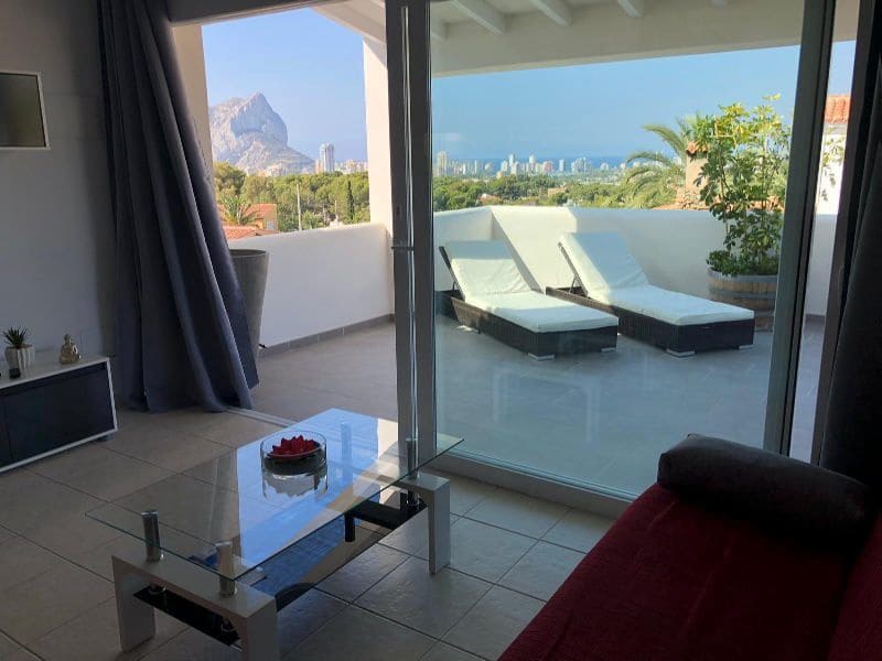 6 sypialnia Willa na sprzedaż w Calpe / Calp z basenem garażem - 974 000 € (Ref: 9535609)