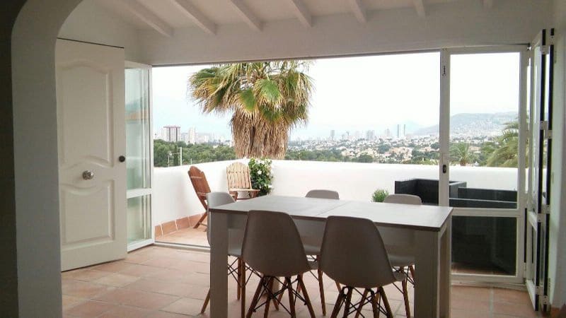 6 sypialnia Willa na sprzedaż w Calpe / Calp z basenem garażem - 974 000 € (Ref: 9535609)