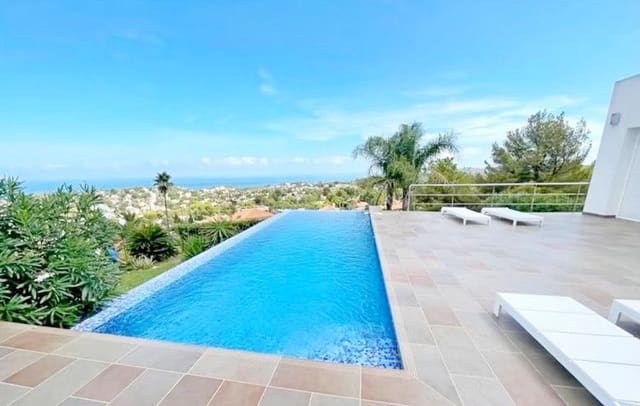 3 bedroom Villa for sale in Dénia with pool garage - € 990,000 (Ref: 9535611)