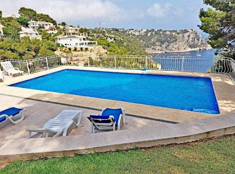 5 Zimmer Villa zu verkaufen in Javea / Xabia mit Pool Garage - 1.900.000 € (Ref: 9537188)