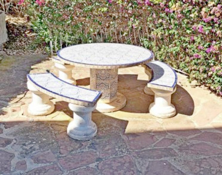 Chalet de 4 habitaciones en Ambolo en venta con piscina garaje - 1.000.000 € (Ref: 9537189)