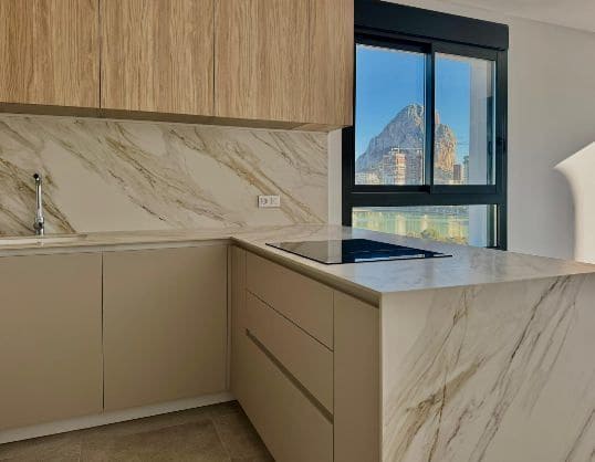 Apartamento de 3 habitaciones en Calpe / Calp en venta con piscina garaje - 550.000 € (Ref: 9540742)