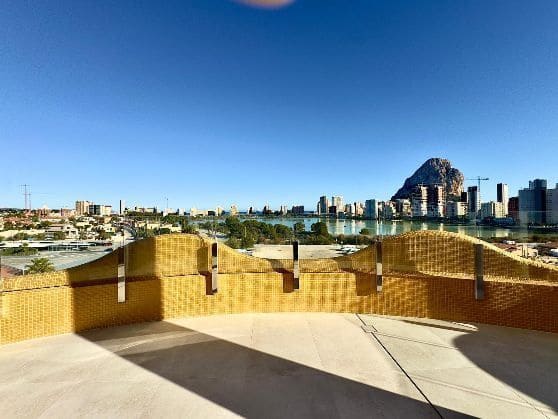 Apartamento de 3 habitaciones en Calpe / Calp en venta con piscina garaje - 550.000 € (Ref: 9540742)