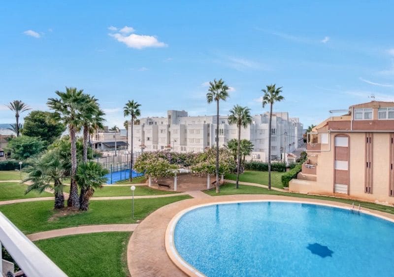 3 slaapkamer Penthouse te koop in Denia met zwembad garage - € 450.000 (Ref: 9540743)