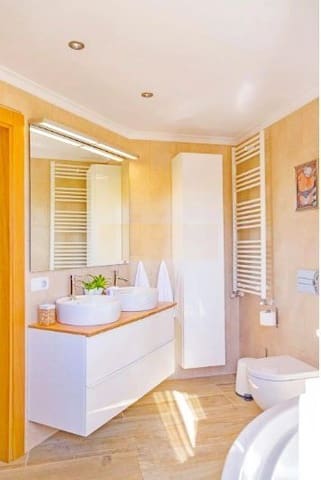 4 sypialnia Willa na sprzedaż w Las Marinas / Les Marines, Dénia z basenem garażem - 659 000 € (Ref: 9543000)