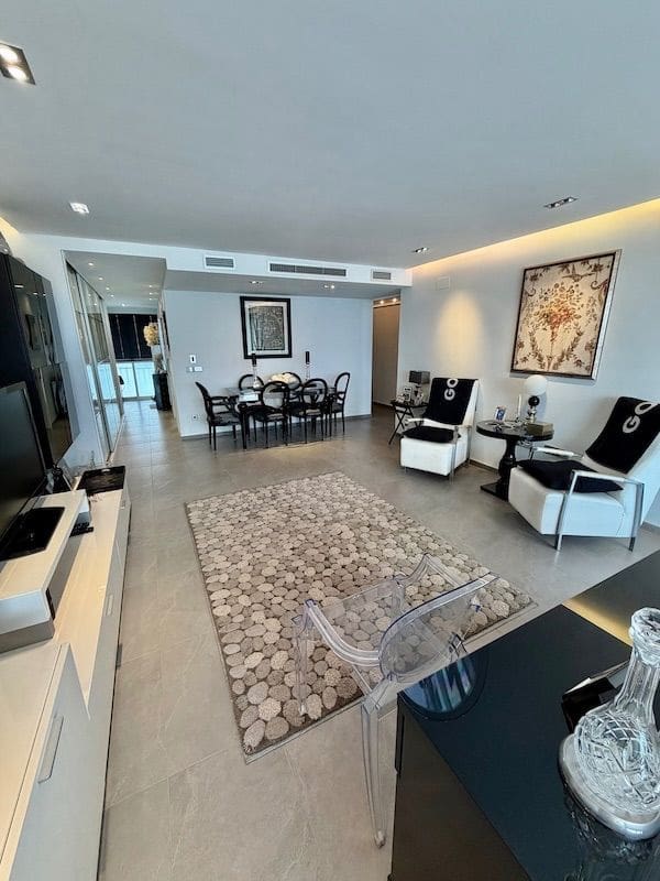 2 soverom Leilighet til salgs i Albir med svømmebasseng garasje - € 698 000 (Ref: 9547519)