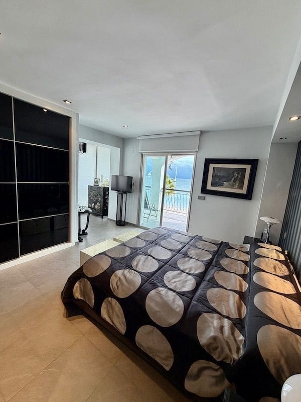 2 soverom Leilighet til salgs i Albir med svømmebasseng garasje - € 698 000 (Ref: 9547519)